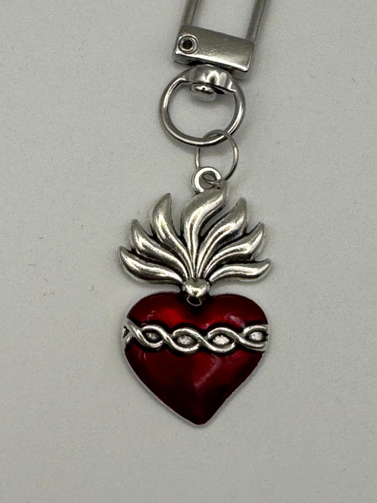 Assorted Kindle Charms/Keyrings - Silver and Red Collection